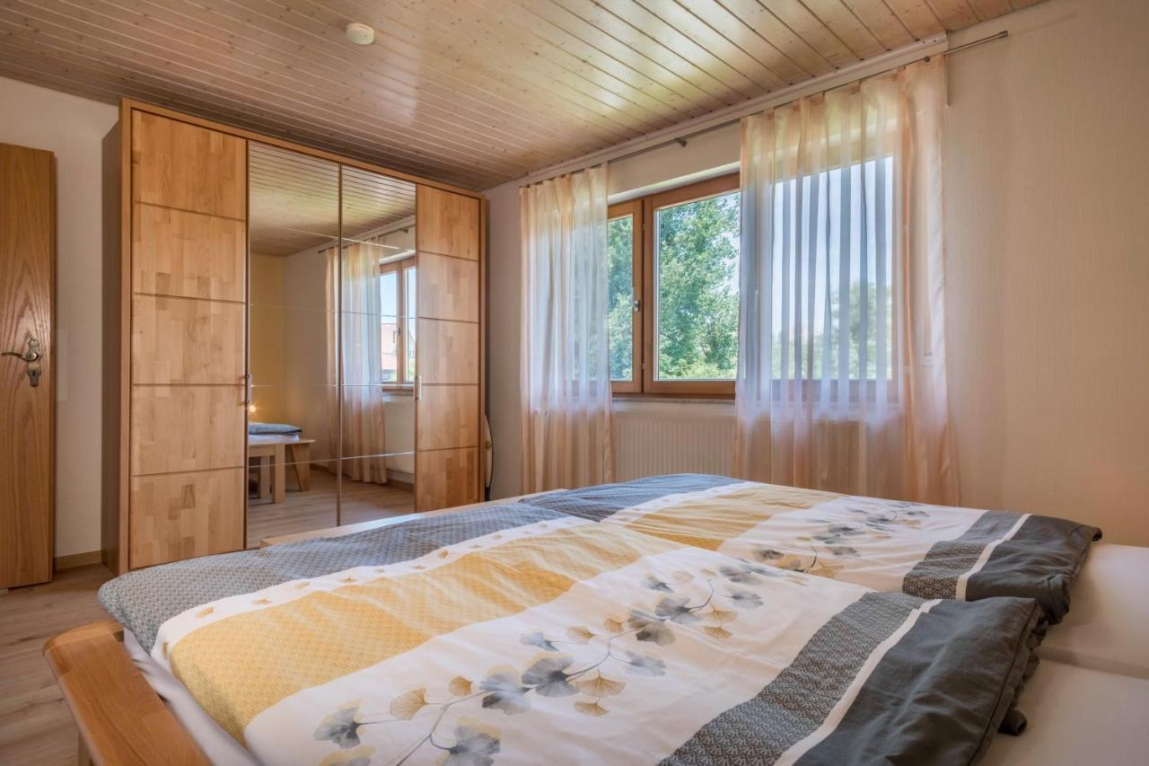 Haus Schussenblick Og Leilighet Eriskirch Eksteriør bilde
